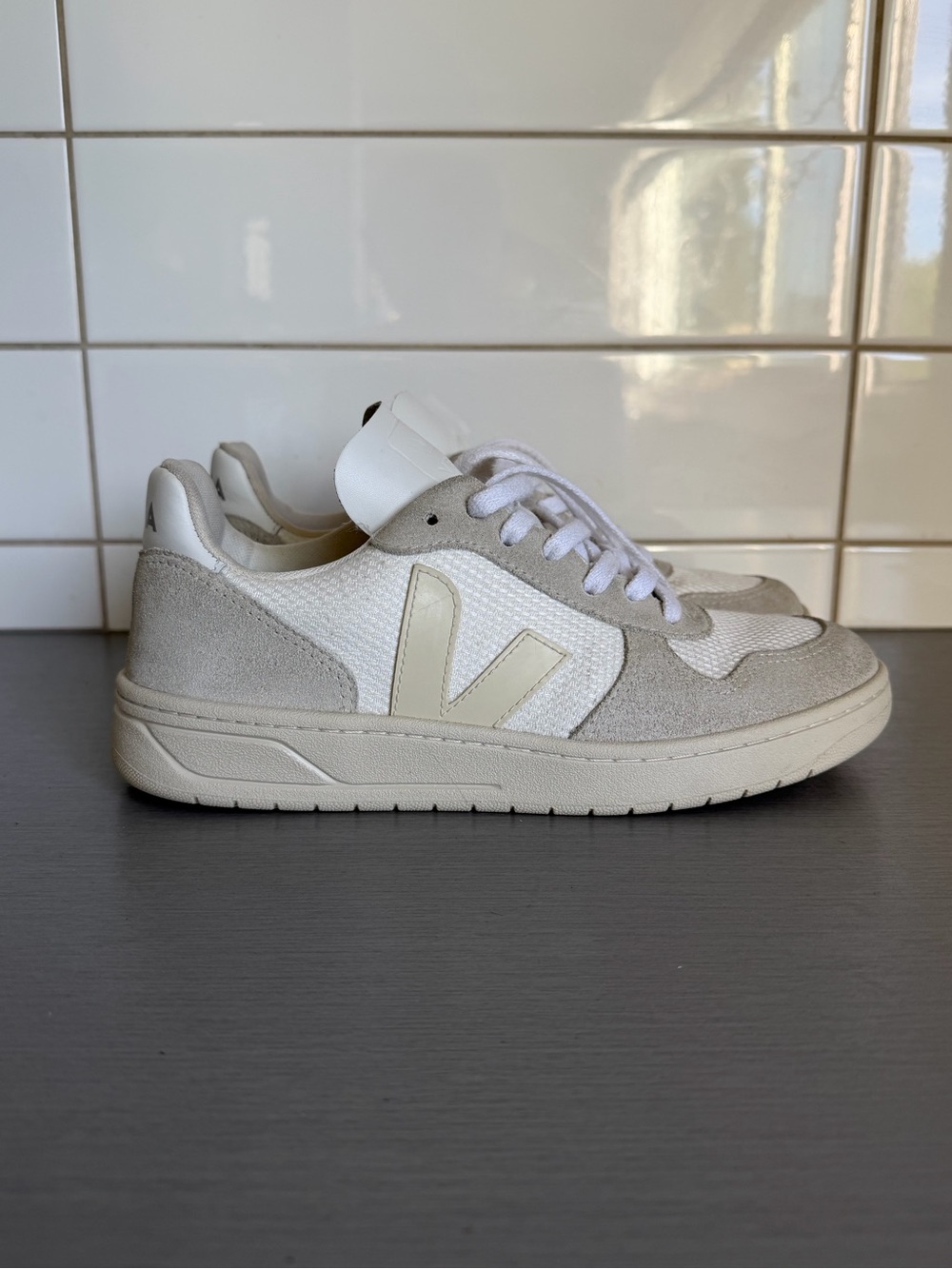 Veja Women’s Sneakers in White and Light Gray